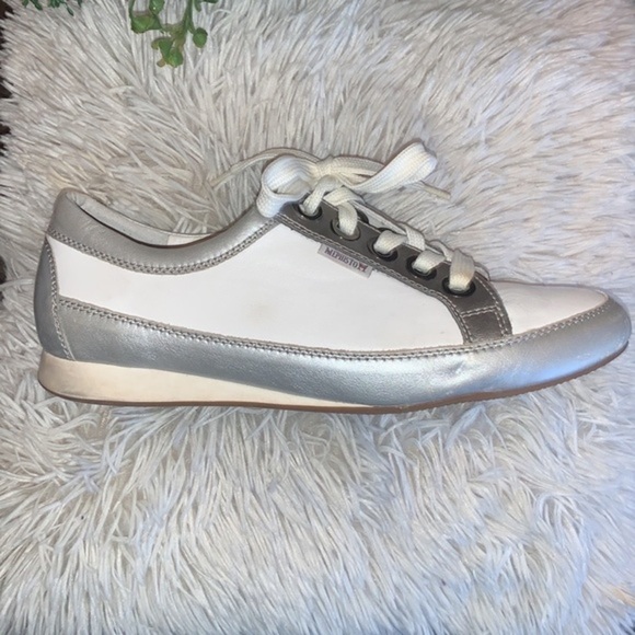 Mephisto Leather Sneakers Air Relax Shock Absorbing Soles White Silver Ladies 10 - Picture 11 of 16